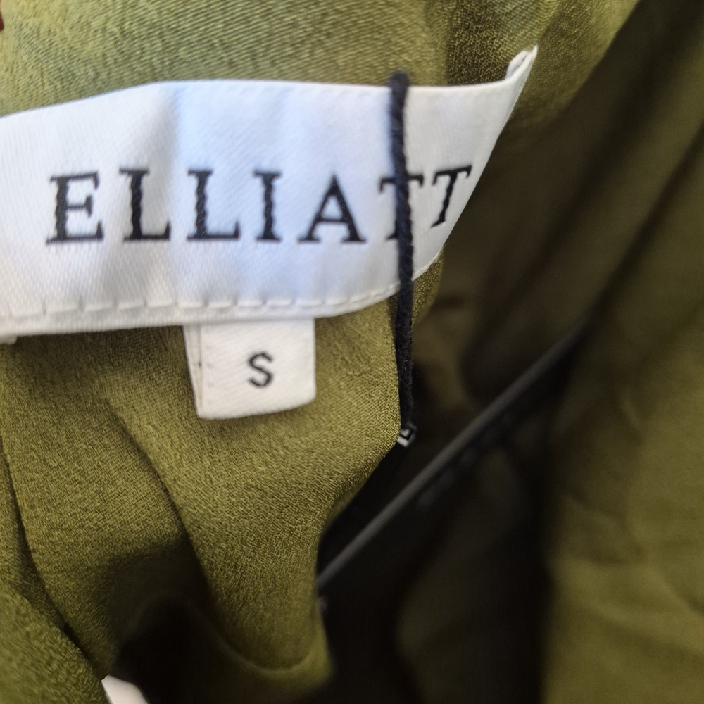 Elliatt Olive Backless Asymmetrical Dress - Picture 6 of 7